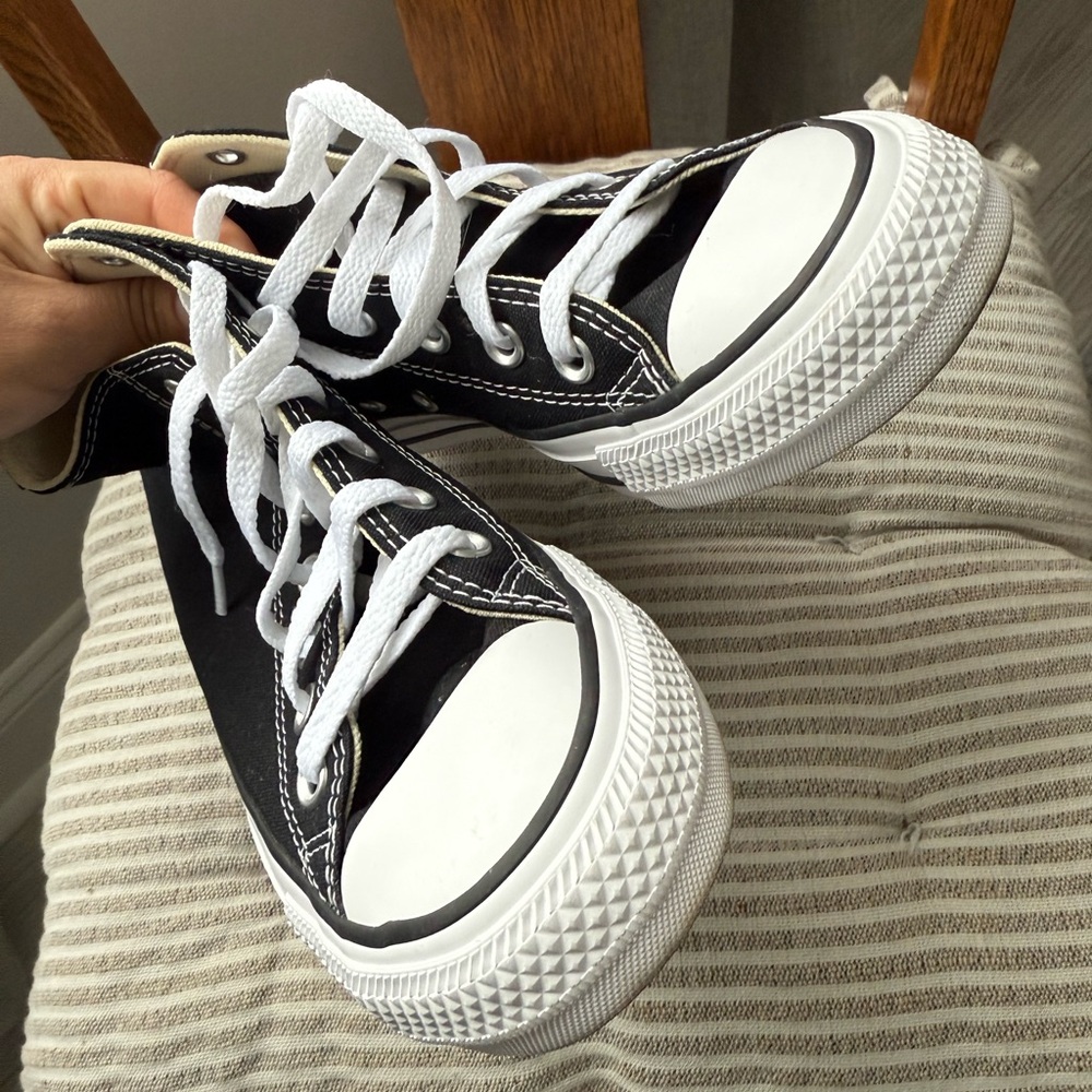 Converse Classic Black and White High-Tops - Picture 4 of 7